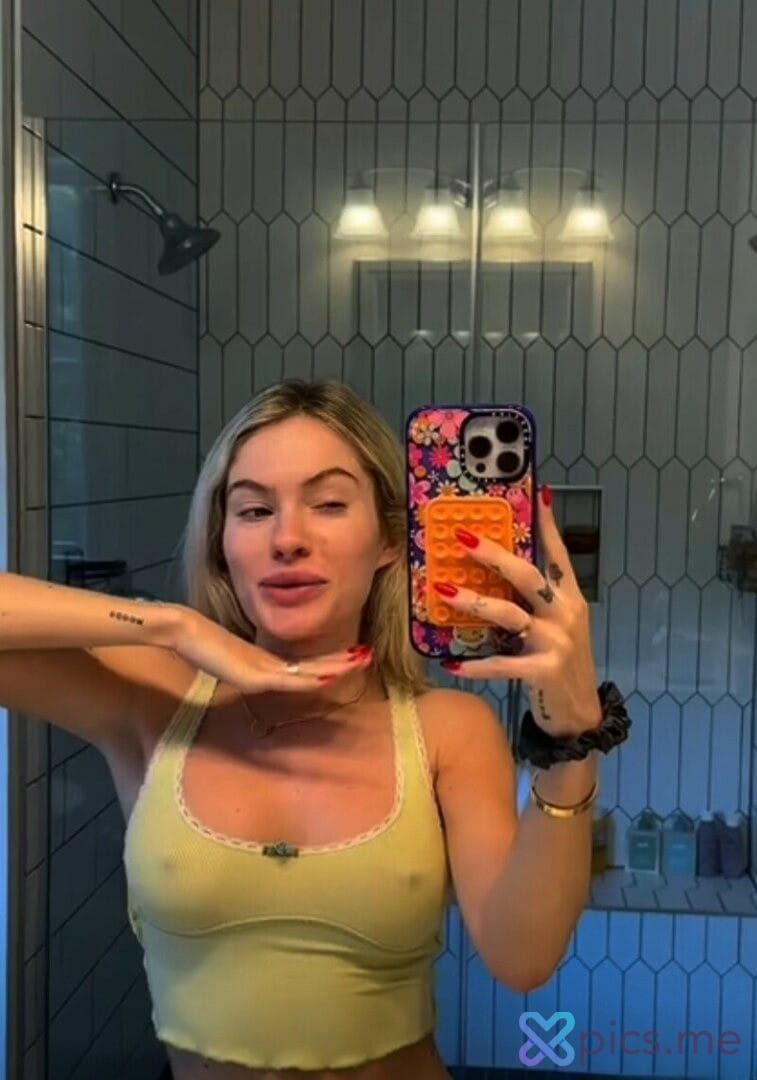 Onlyfans Claudia Walsh nude pictures 941