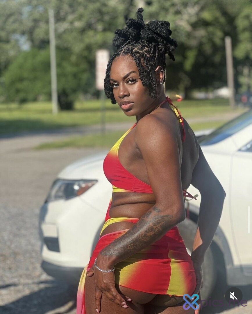 Onlyfans Amira Symon porn images 907
