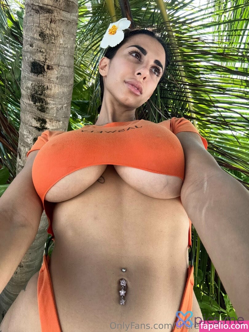 Yielding to Morenita's power